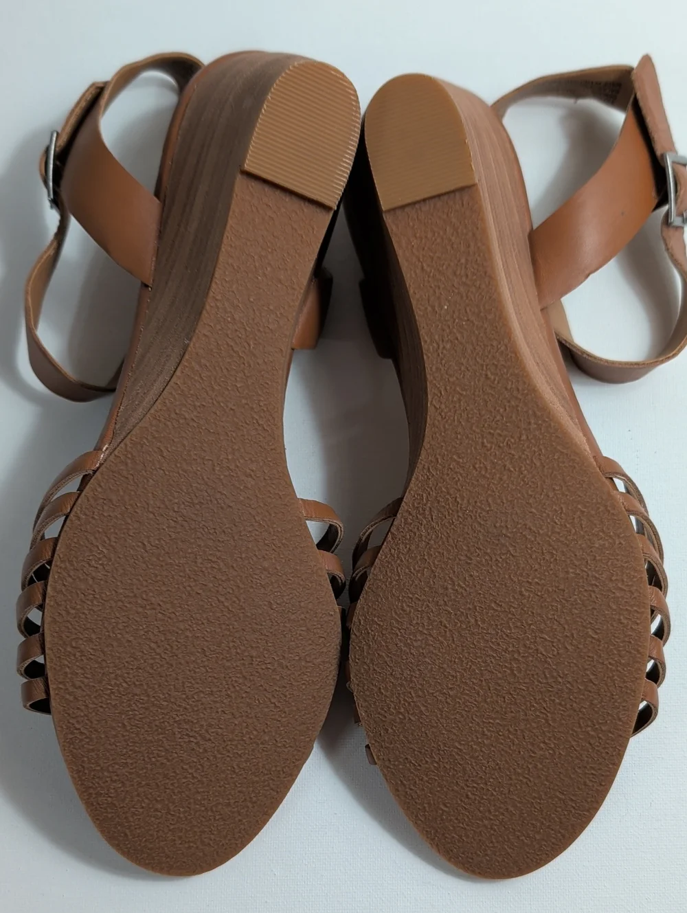 NWOT Susina Terra Strappy Brown Leather Wedge Sandals Size 10